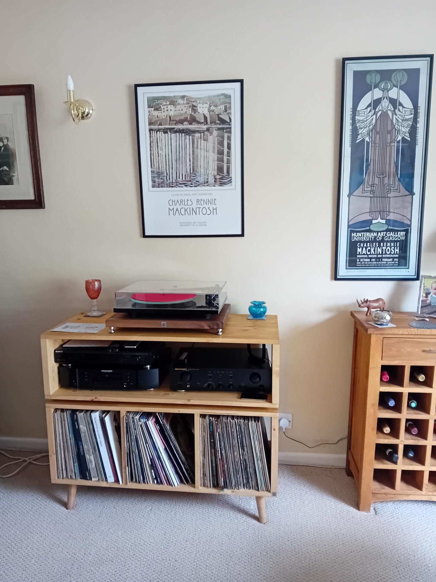 Vinyl Storage Cabinet with Floating Isolation Amp Shelf photo review