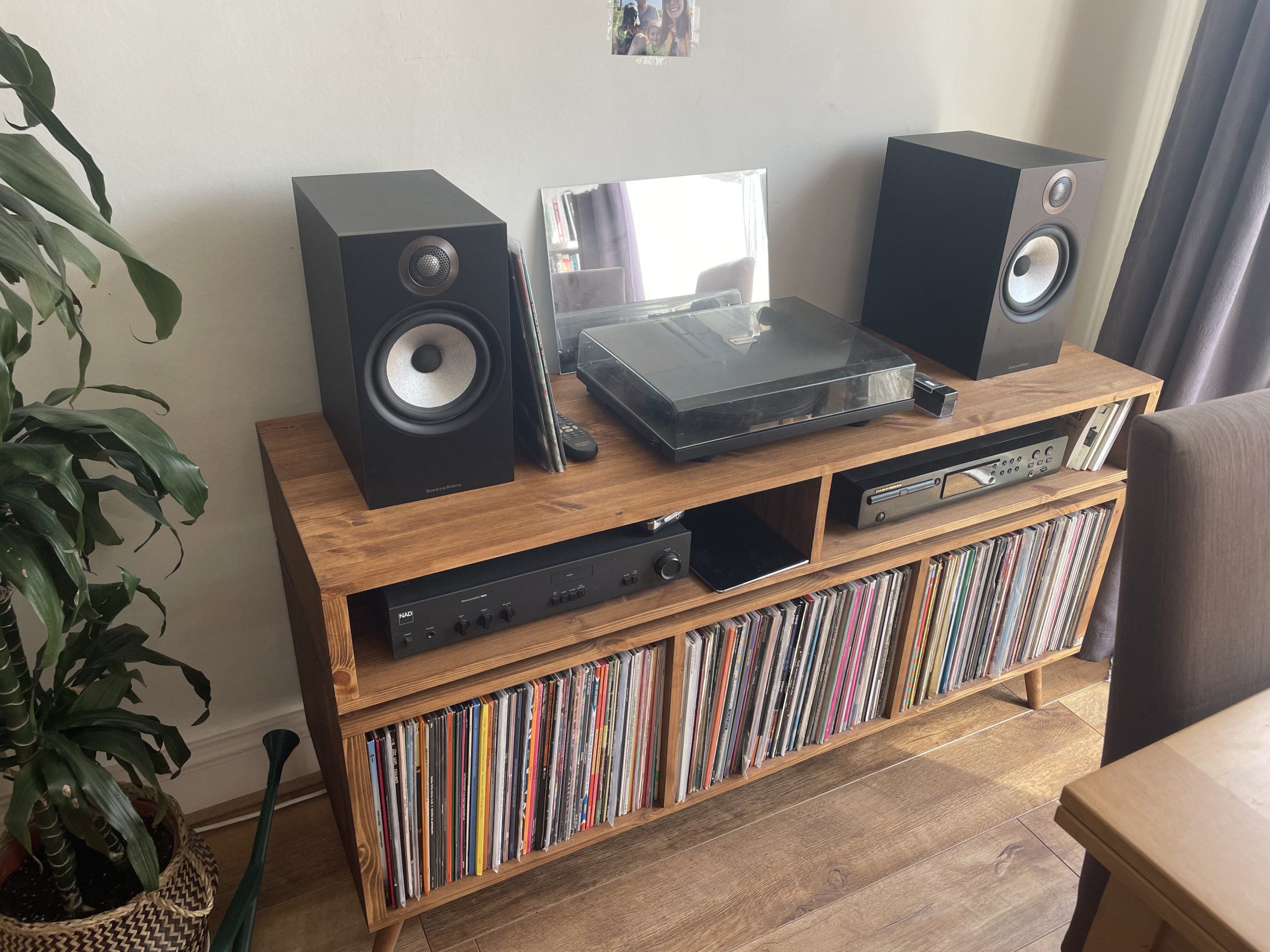 Vinyl Storage Cabinet with Floating Isolation Amp Shelf photo review