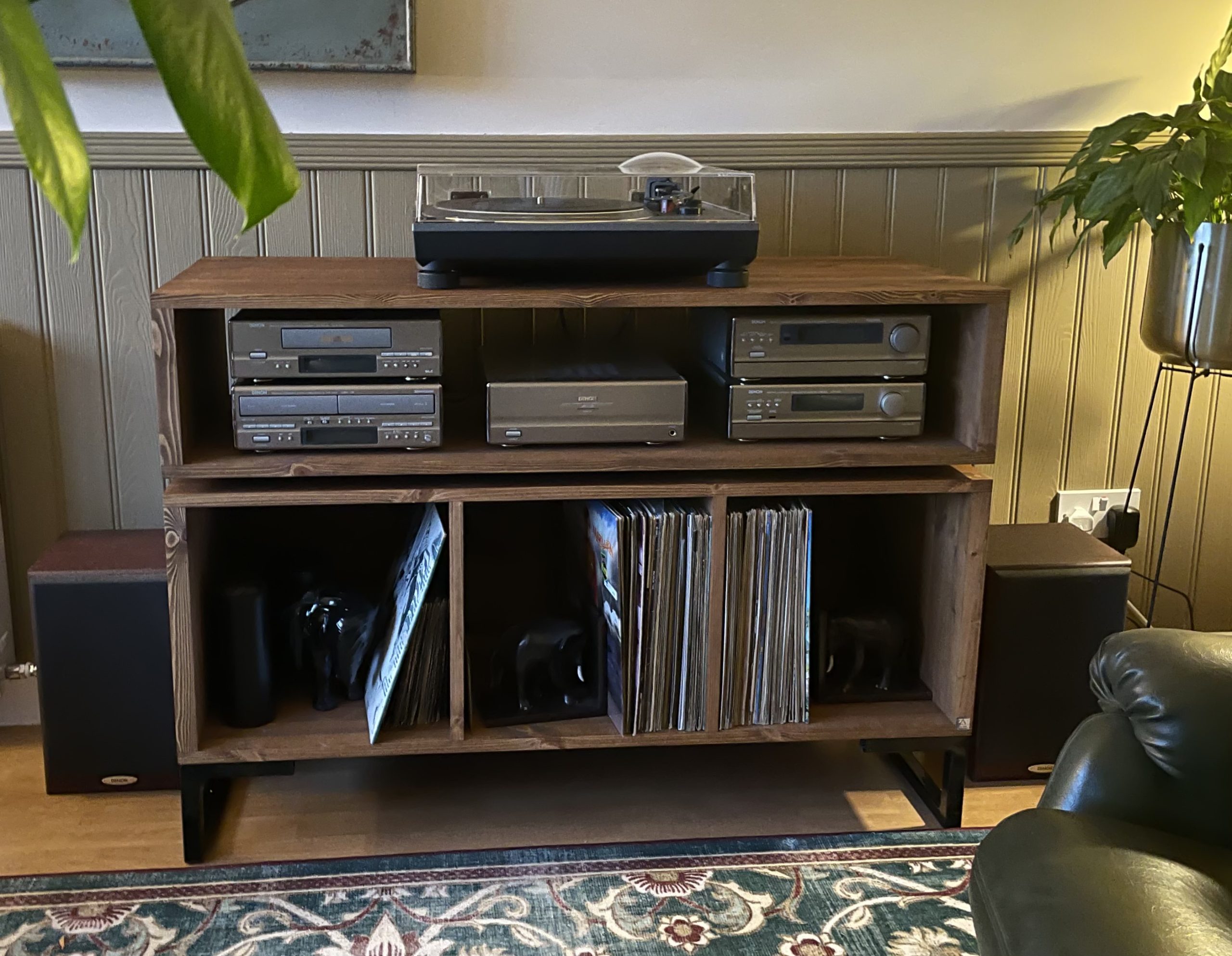 Vinyl Storage Cabinet with Floating Isolation Amp Shelf photo review