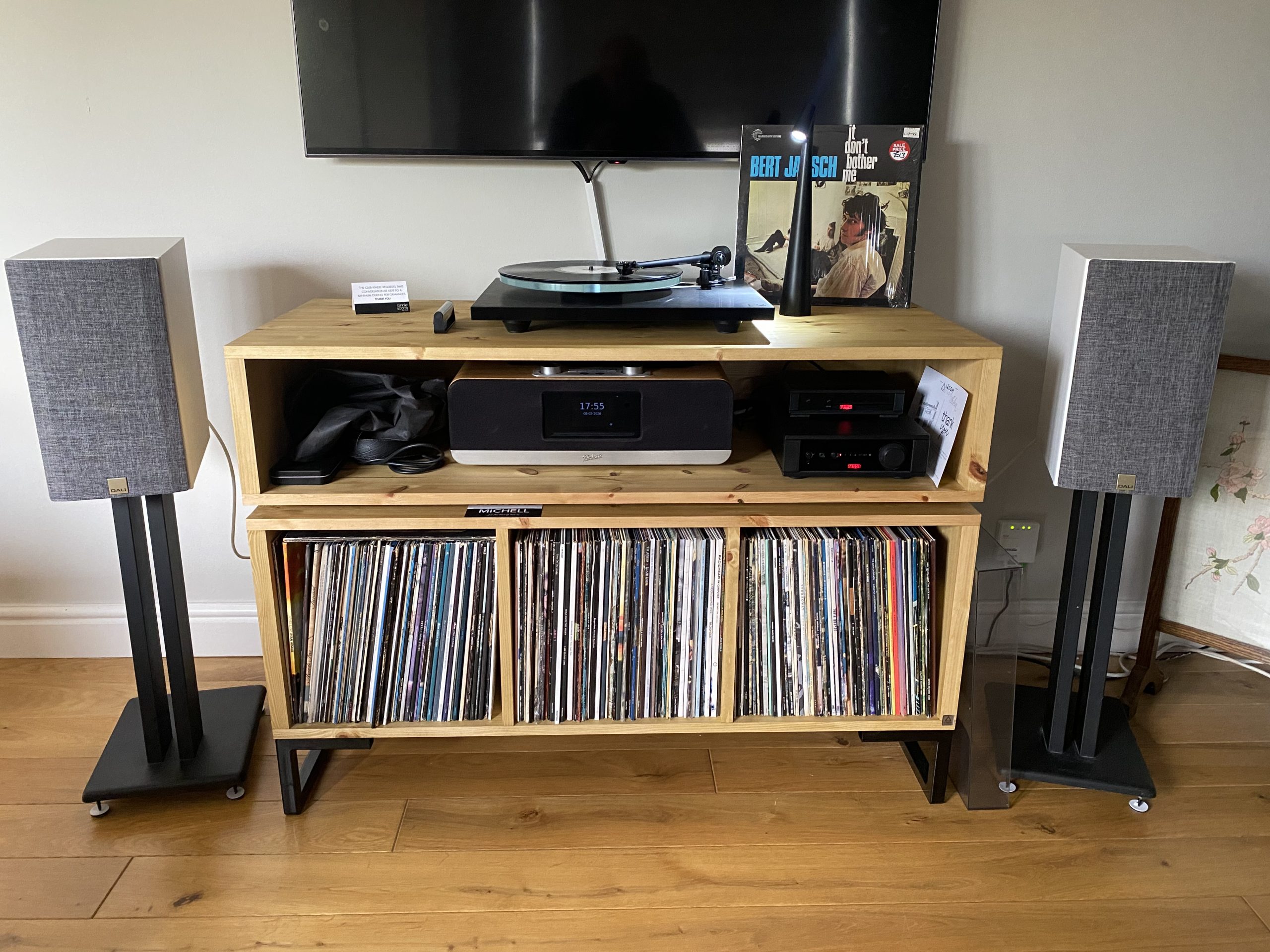 Vinyl Storage Cabinet with Floating Isolation Amp Shelf photo review