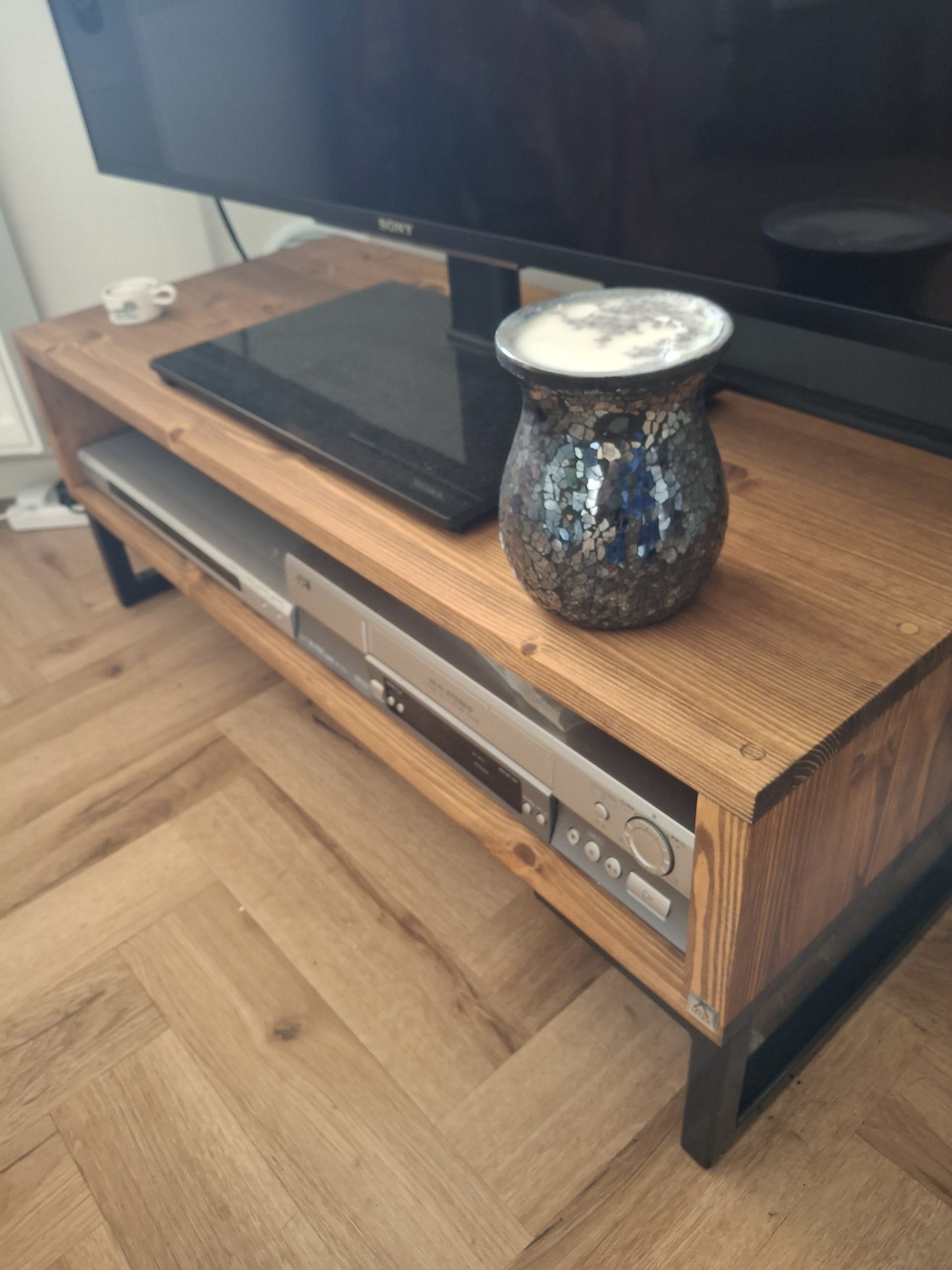 Click to view full screen Scandinavian TV Stand / TV Cabinet / Media Cabinet photo review