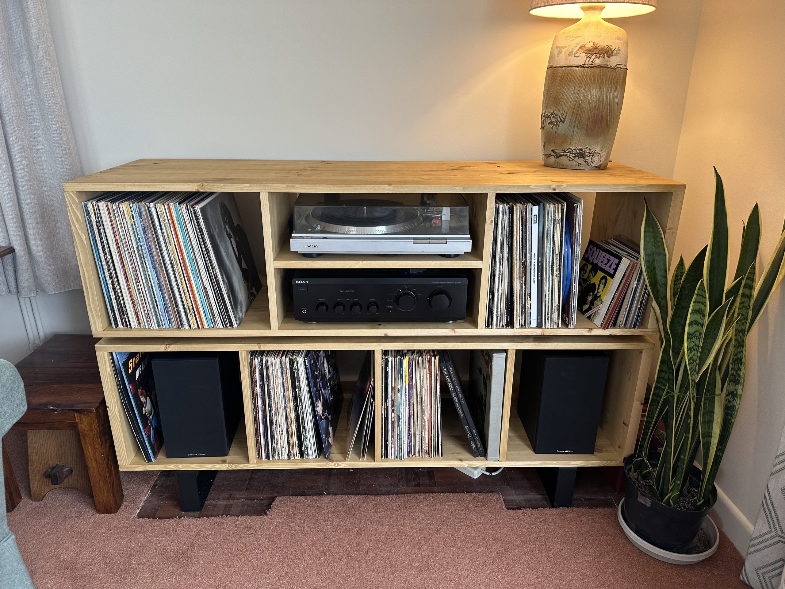 Two Tier DJ Vinyl Storage Cabinet With Component Shelf photo review