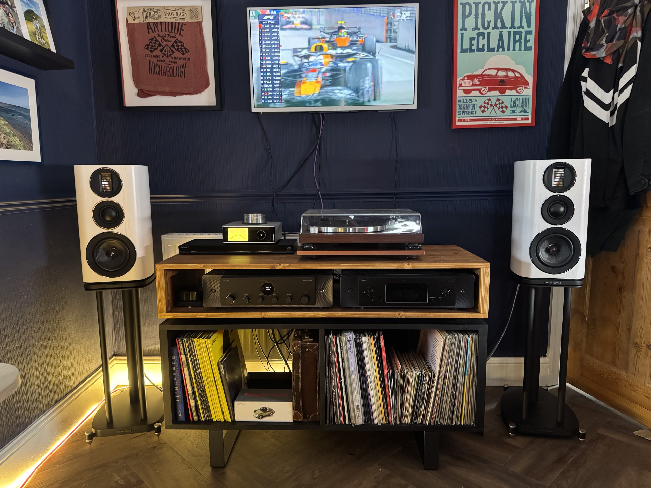 FUSION Series - Vinyl Storage Cabinet with Floating Isolation Amp Shelf photo review