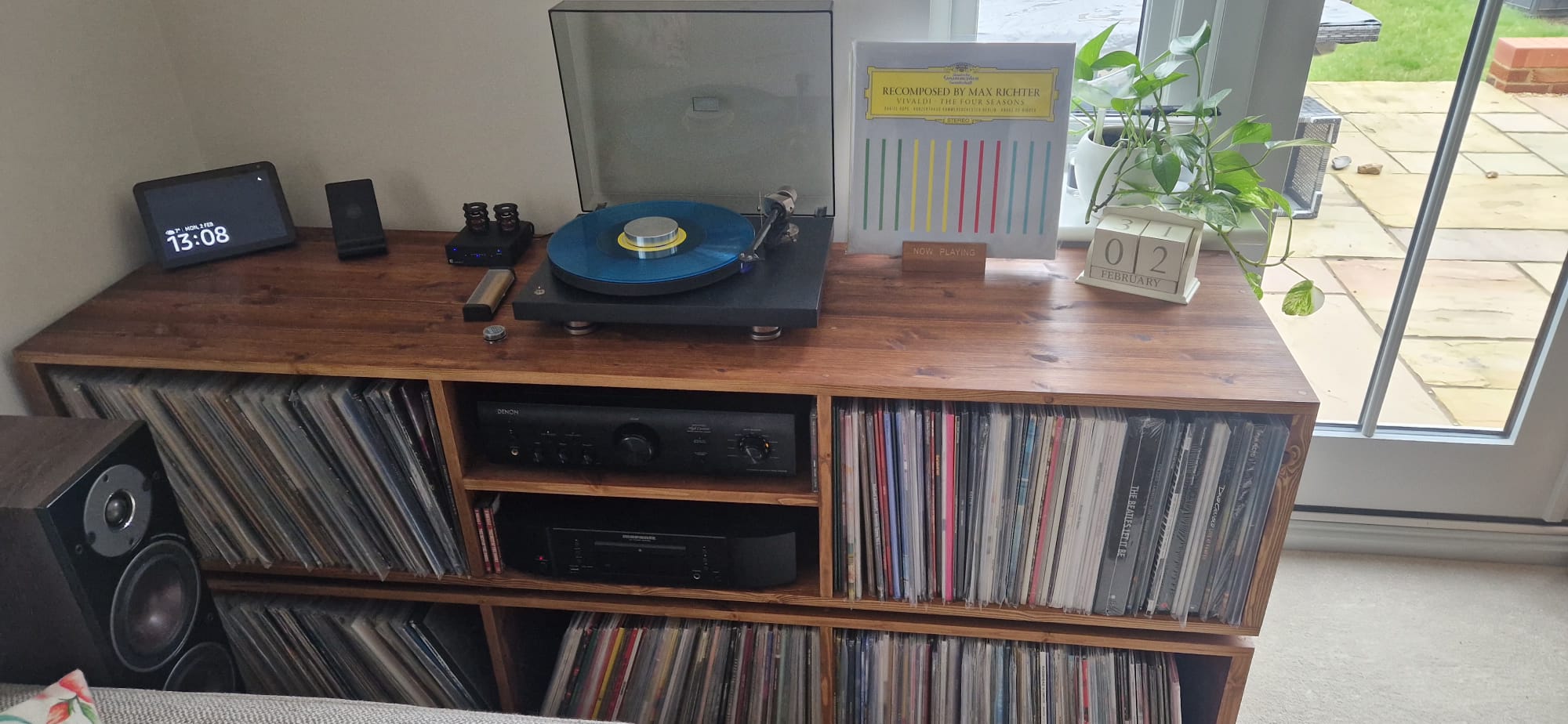 Two Tier DJ Vinyl Storage Cabinet With Component Shelf photo review