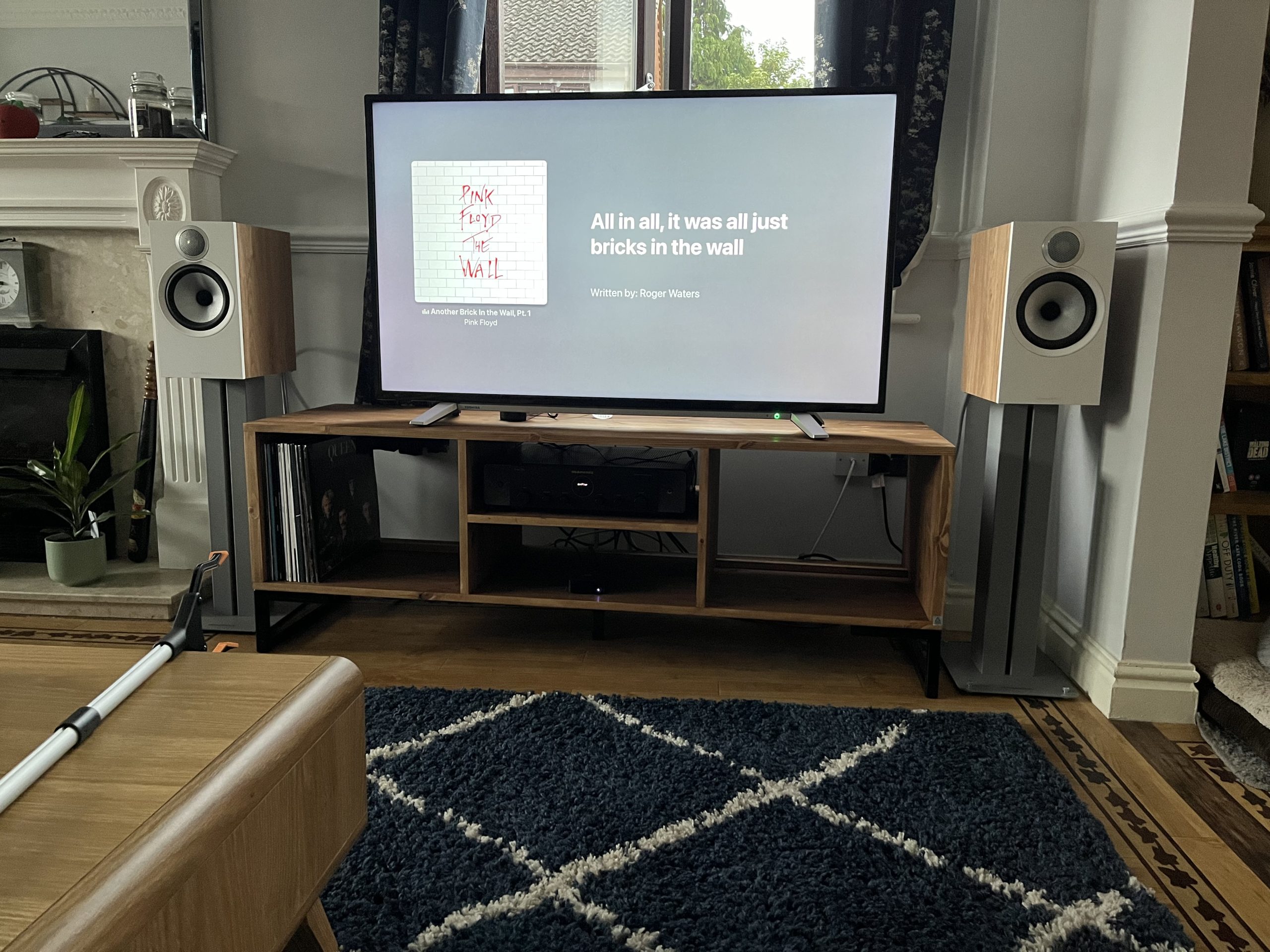 Vinyl Storage Cabinet / TV Media Sideboard with Amp & Component Shelf photo review
