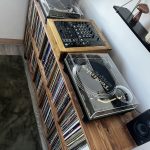 Många - Two Tier Vinyl Storage Cabinet for Collectors photo review