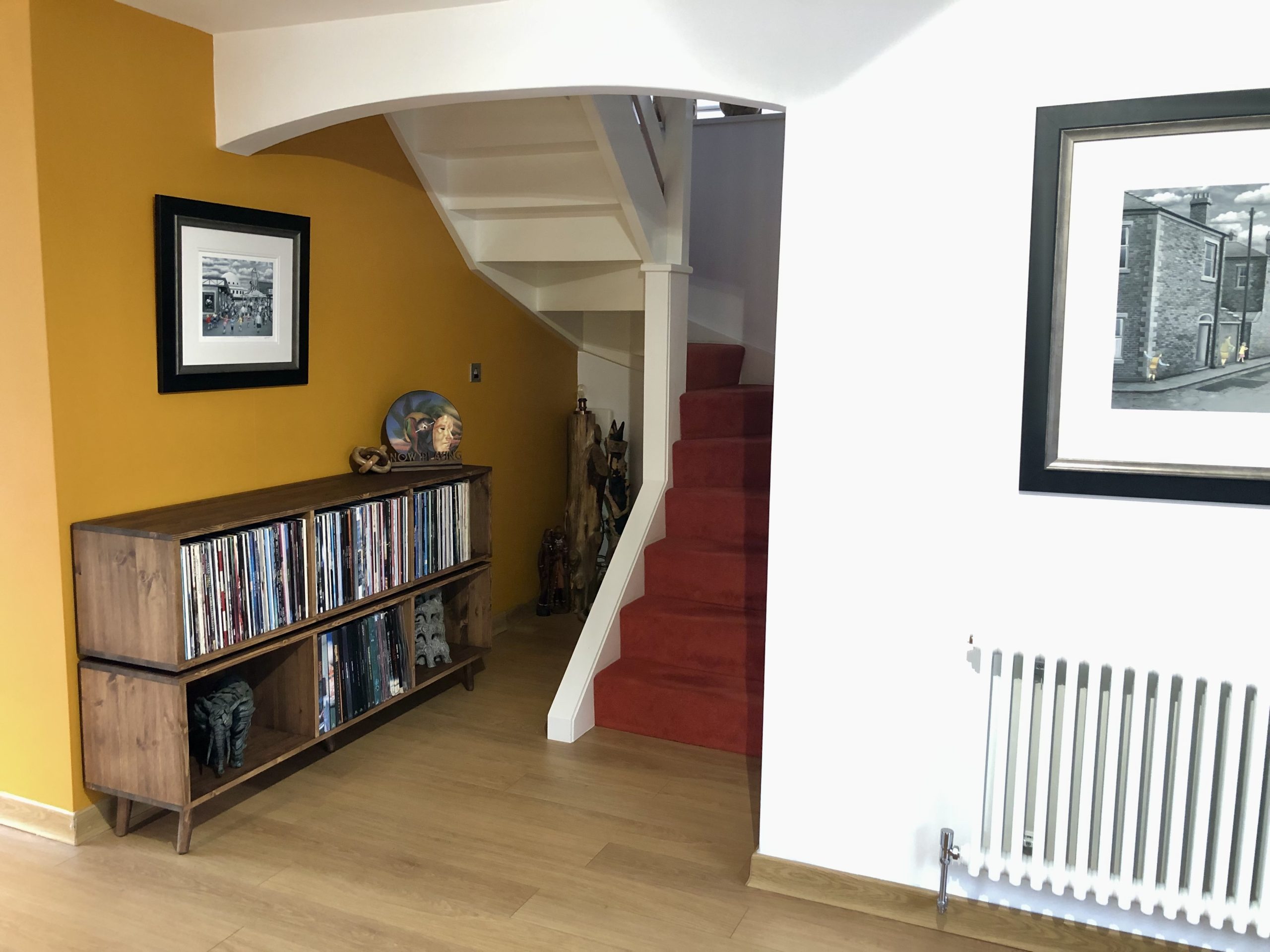 Många - Two Tier Vinyl Storage Cabinet for Collectors photo review