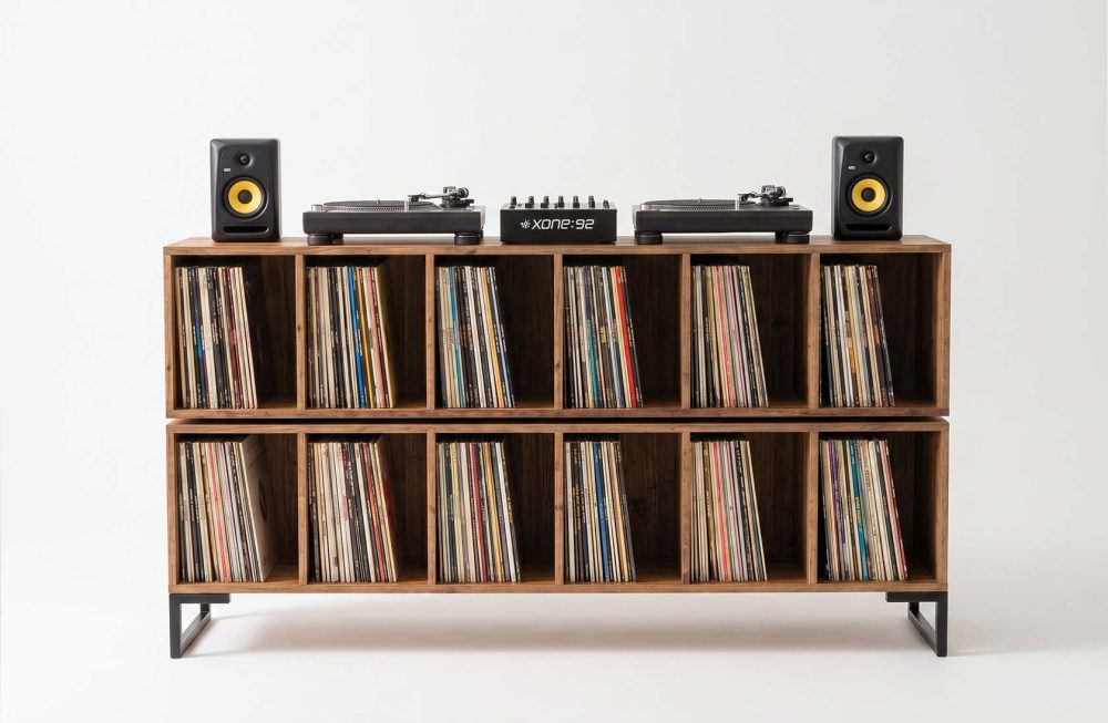Manga Vinyl record Storage cabinet DJ Booth 2