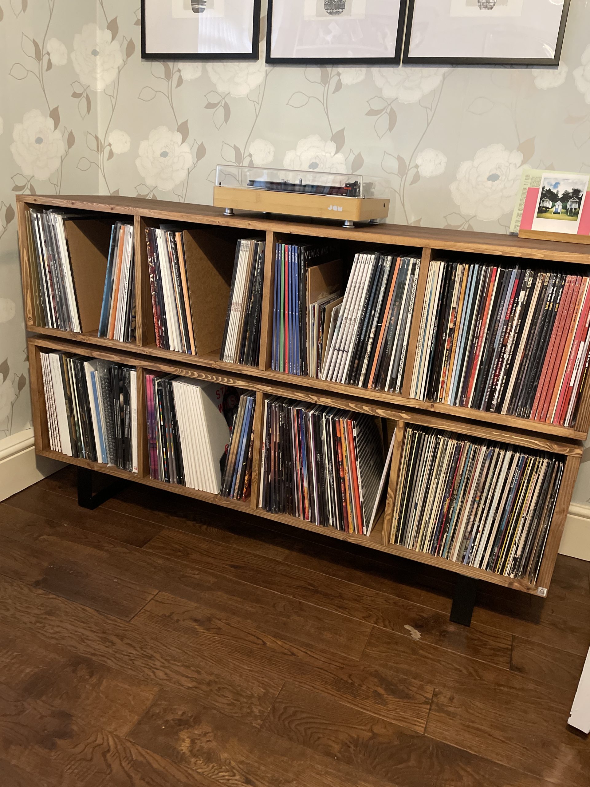 Många - Two Tier Vinyl Storage Cabinet for Collectors photo review