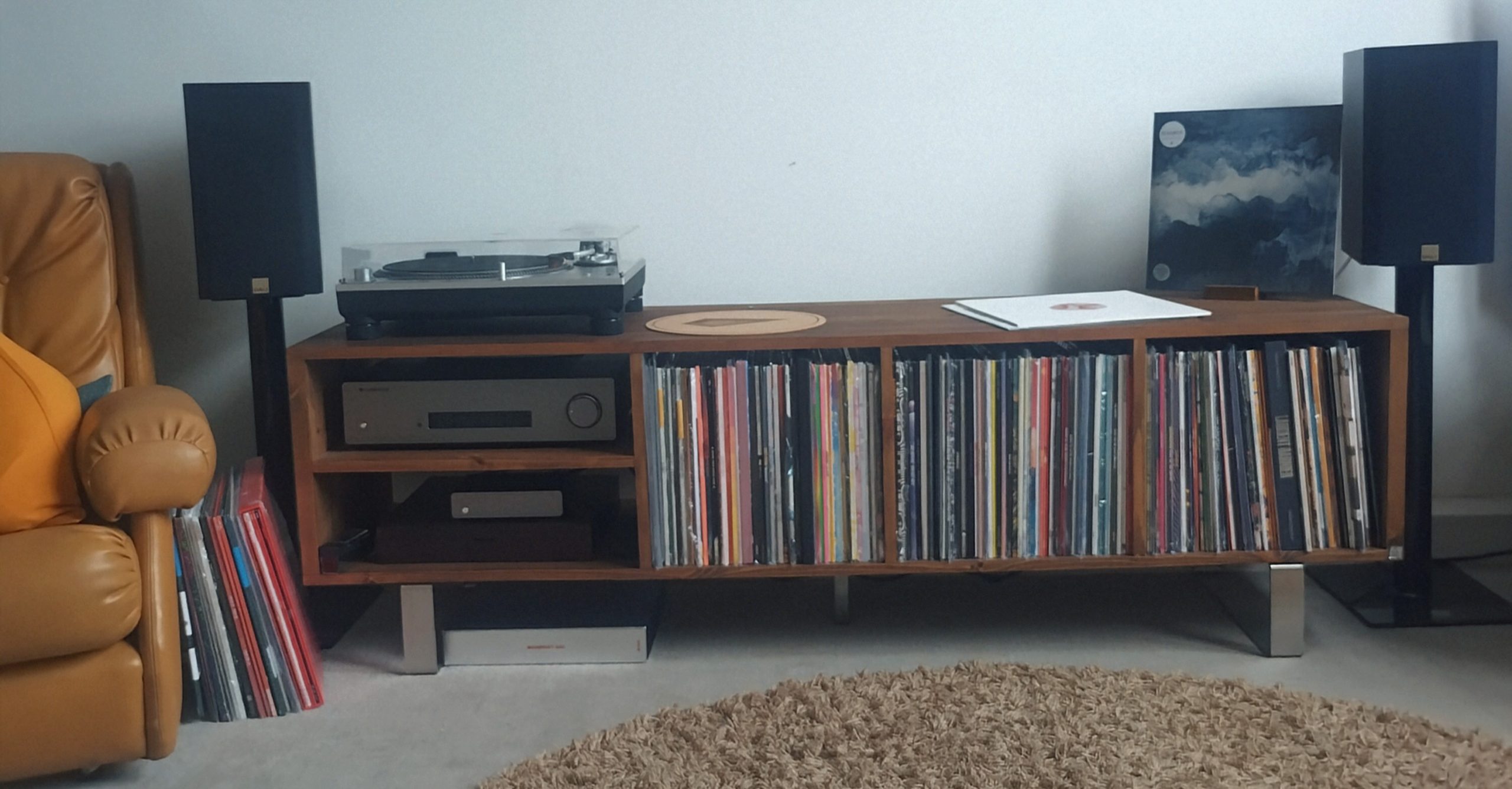 Metro - Vinyl Storage Cabinet / TV & Media Sideboard With Shelf photo review