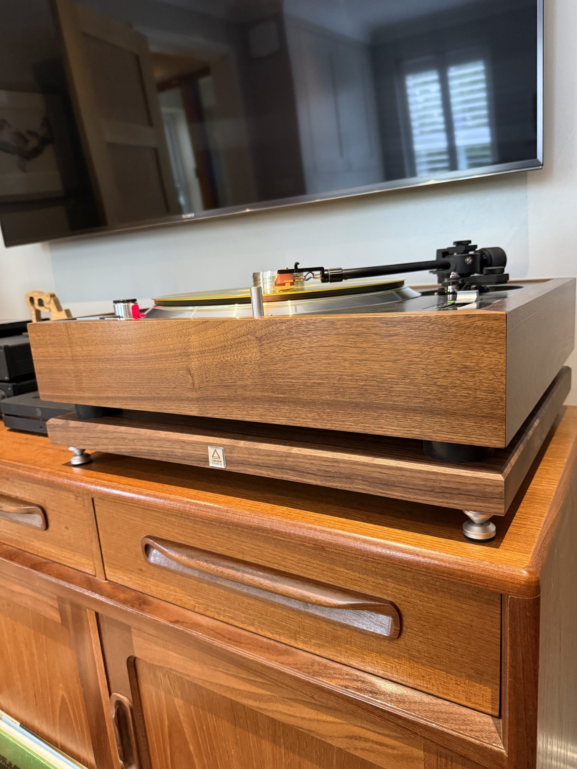 Click to view full screen Mรฅnga - Four Tier Vinyl Storage Cabinet for Collectors photo review