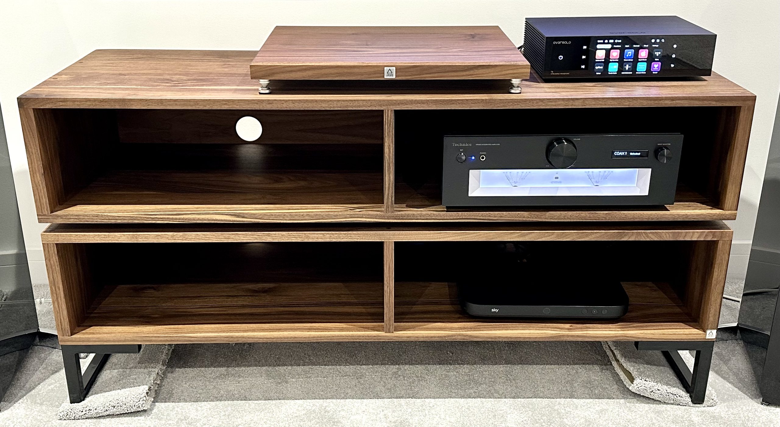 Karlstad 4 Space Amp Rack - Hi fi Rack - American Black Walnut photo review