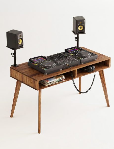 DJ / Mixing Desks